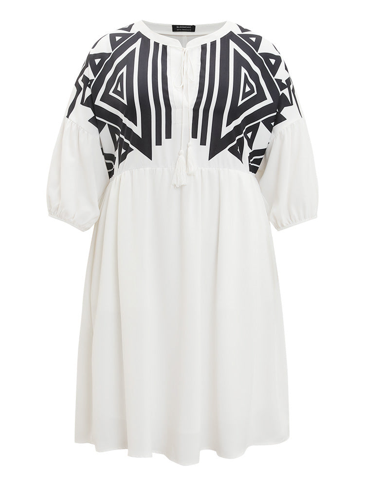 Geometric Print Notched Ties Tassels Elastic Cuffs Dress
