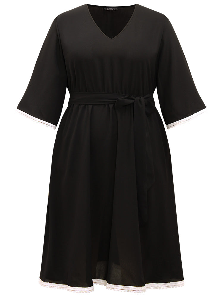 V Neck Pocket Patchwork Contrast Belted Dress