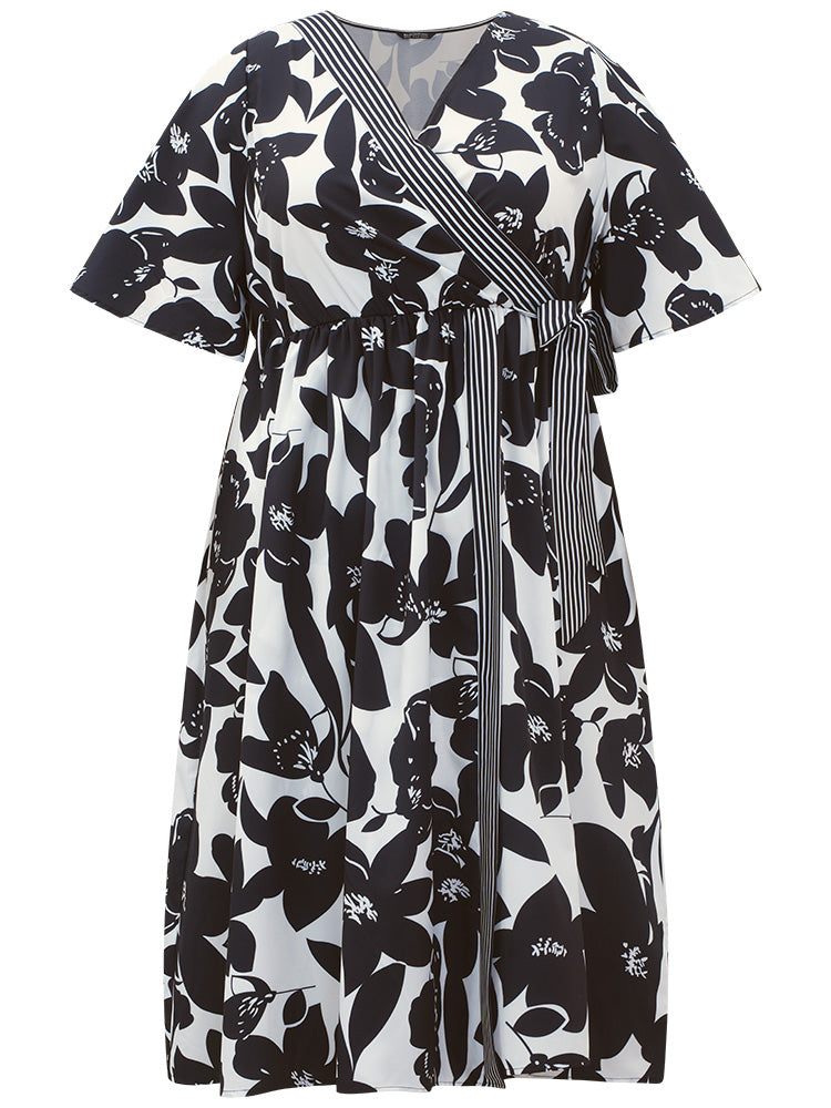 Striped & Floral Print Pocket Bowknot Patchwork Dress