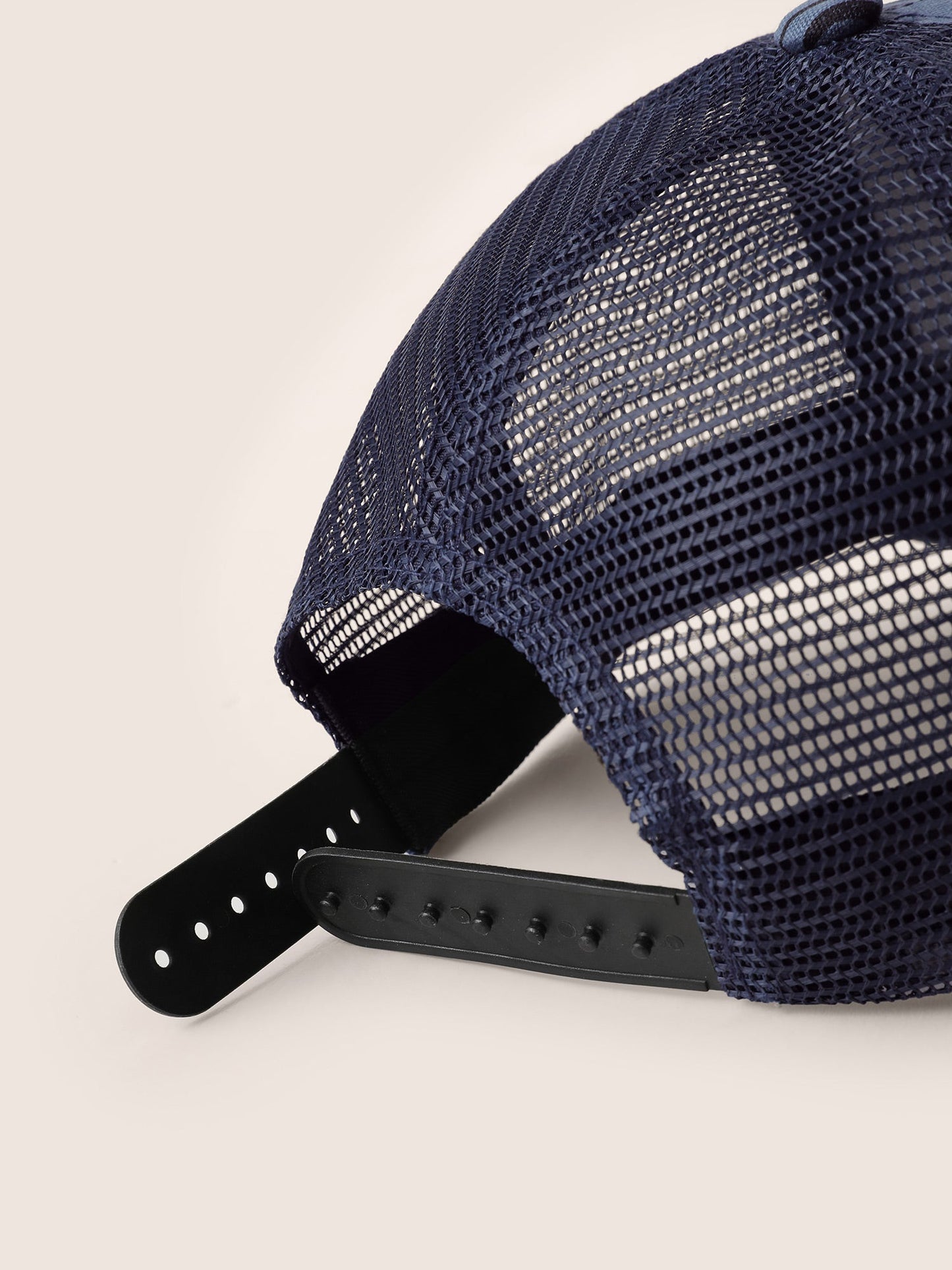 dade2841-52a6-4ed7-a9e6-e4321bbe7eec