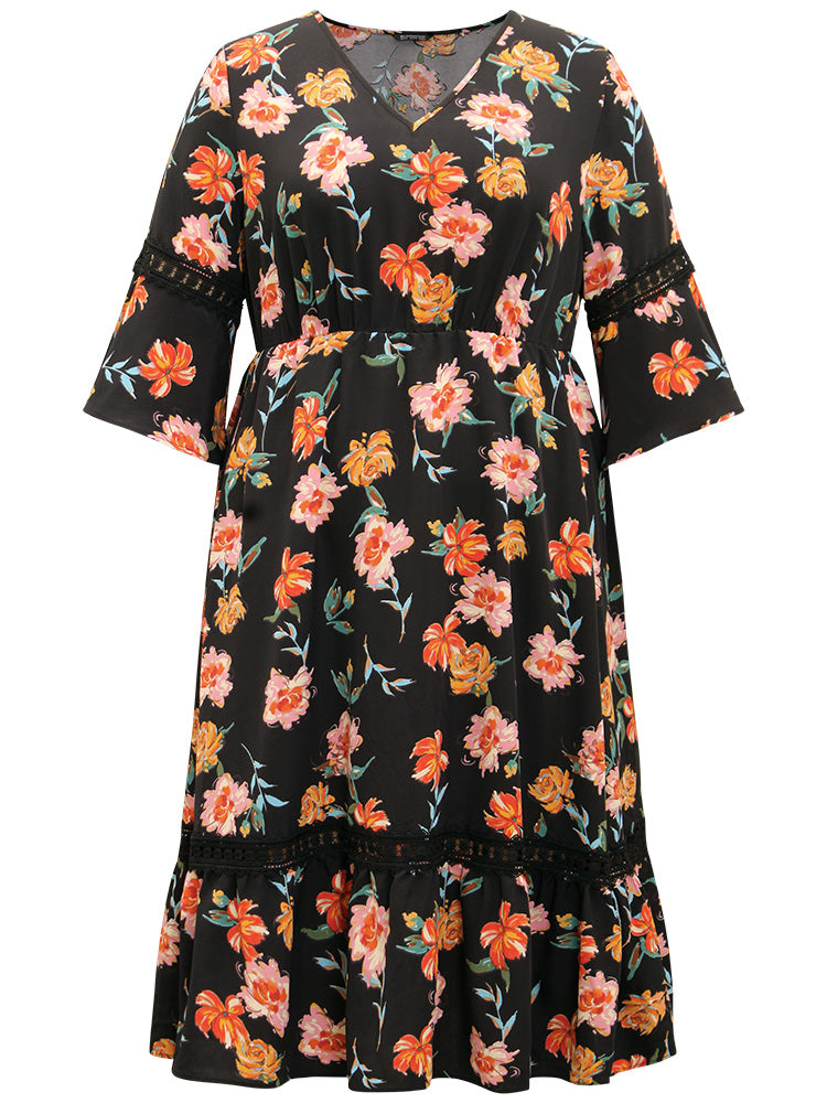 Floral Bell Sleeve Pocket Lace Panel Dress