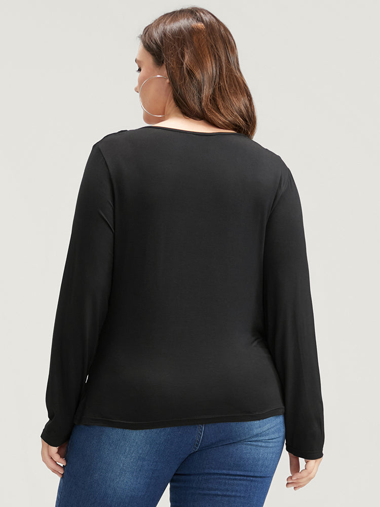 Solid Button Detail Asymmetrical Hem Long Tee