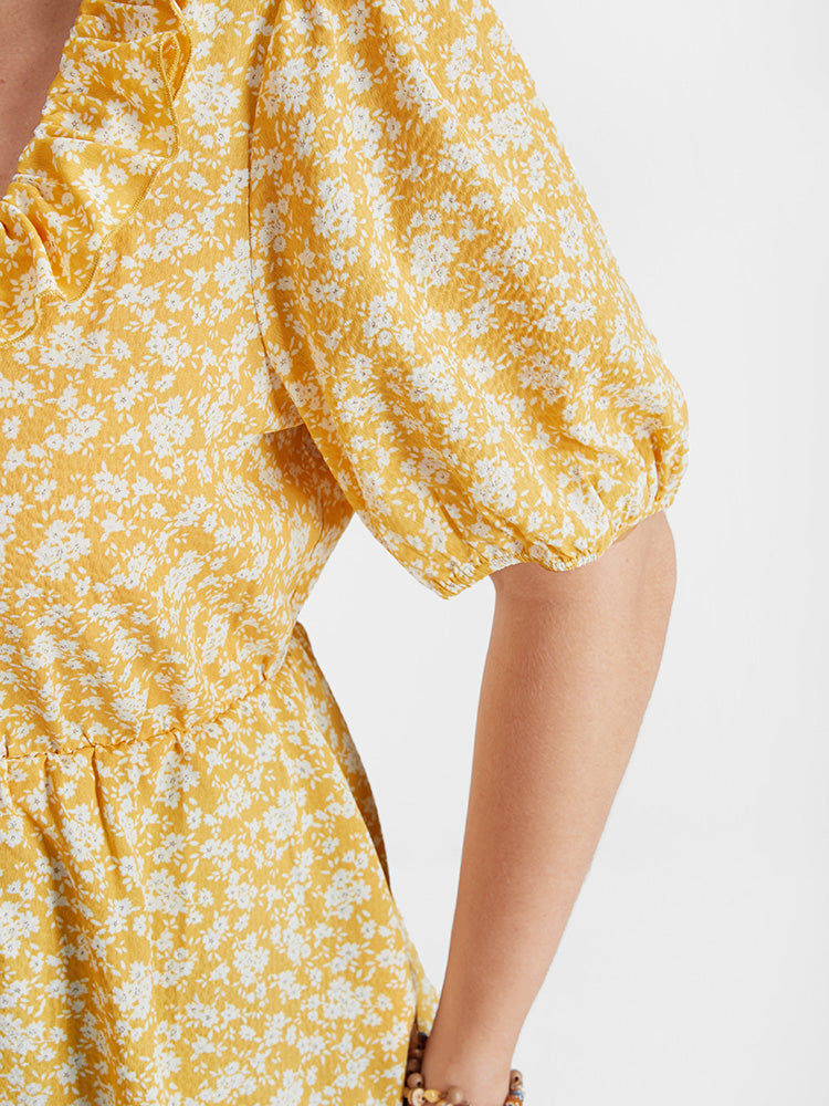 Floral Ruffles Ties Square Puff Sleeve Neck Blouse