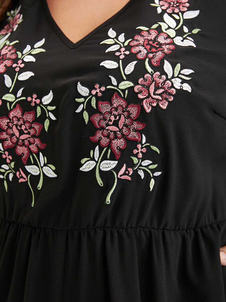 Solid Pocket Lantern Sleeve Embroidered Jumpsuit