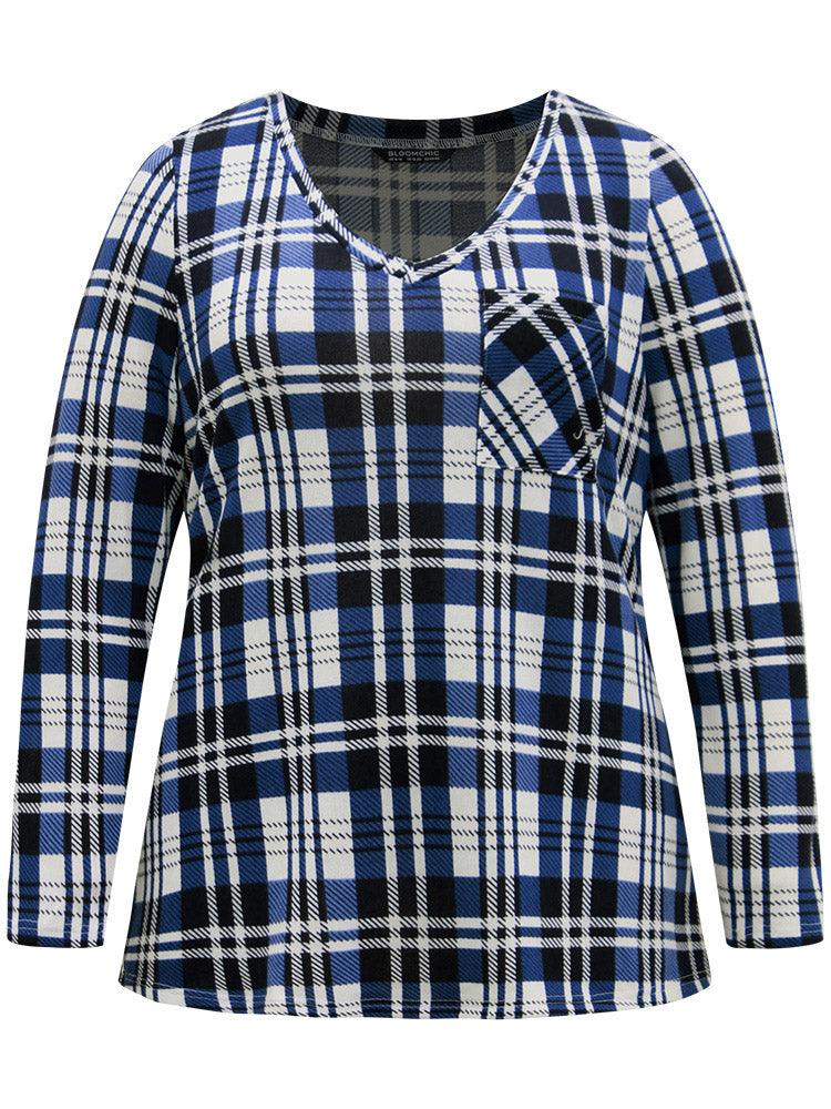 Plaid Contrast V Neck Patched Pocket T-shirt