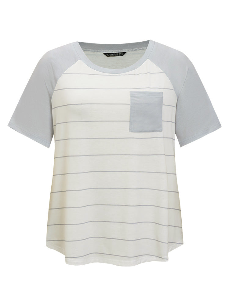 Striped Patched Pocket Raglan Sleeve T-shirt