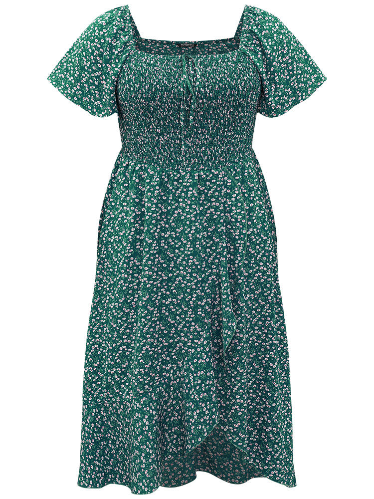 Ditsy Floral Shirred Bowknot Pocket Wrap Hem Dress