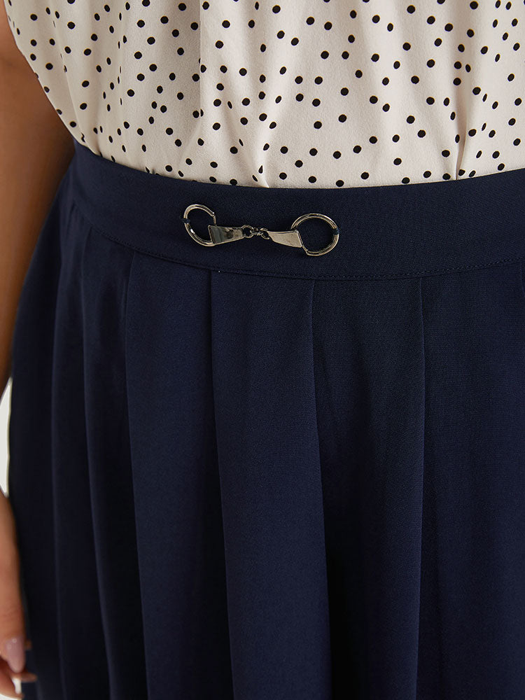 Solid Metal Detail Plicated Detail Knee Skirt