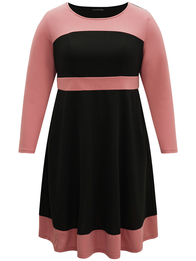 Colorblock Contrast Ruffle Hem Dress