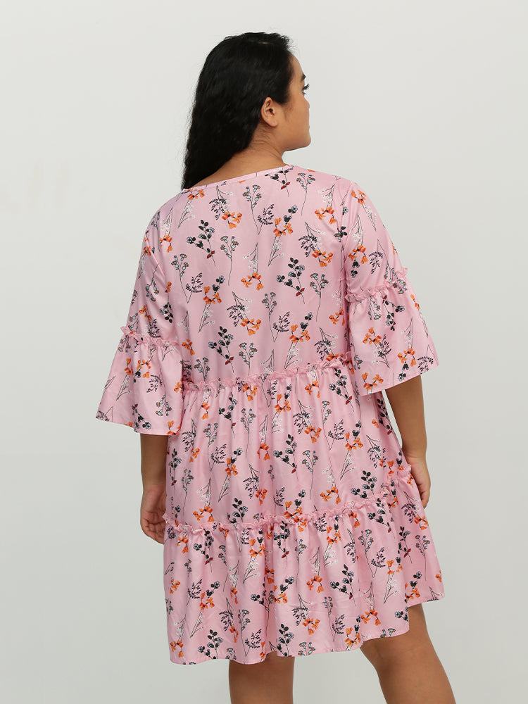 Ruffle Hem Ditsy Floral Dress