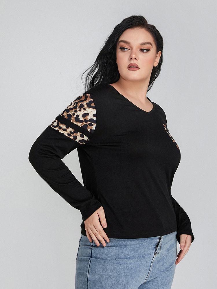 Leopard Print Pocket Long Sleeve T-shirt