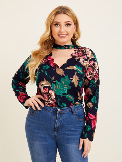 Scallop Edge Keyhole Neck Floral Top