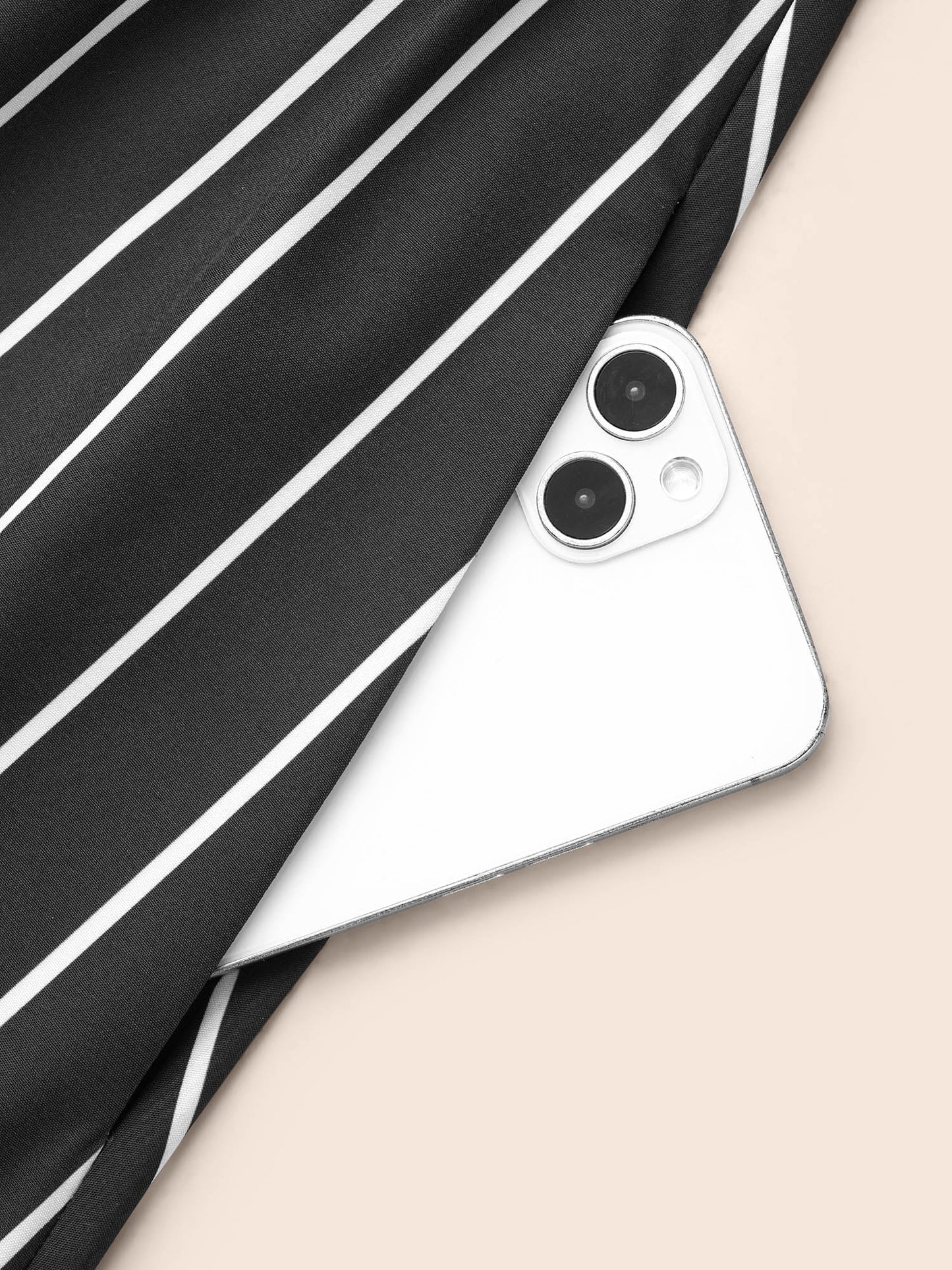 b4db32dd-b8bf-4ab2-9da6-52187aa1d56f