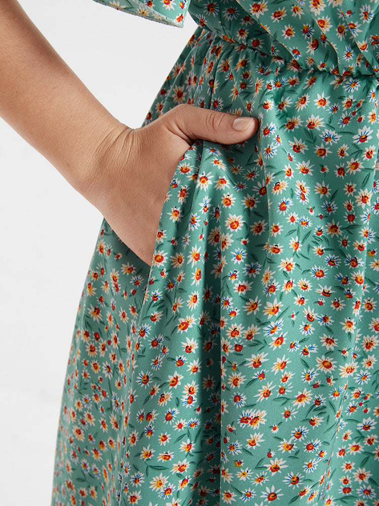 Bloom Dress - Ditsy Floral V Neck Pocket Short Dress