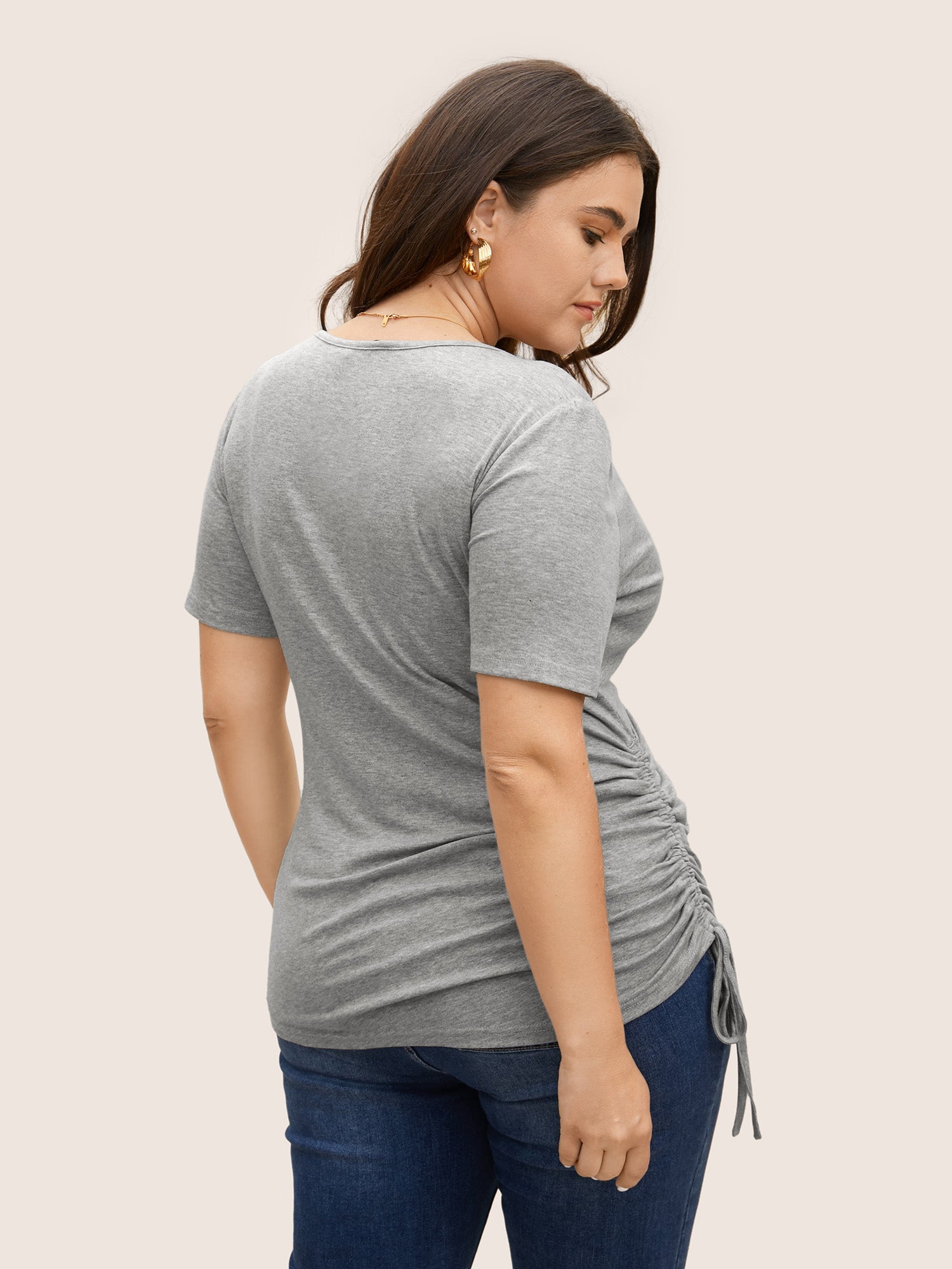 e7423f57-c5a4-444e-b83c-f12e14dc3fbe