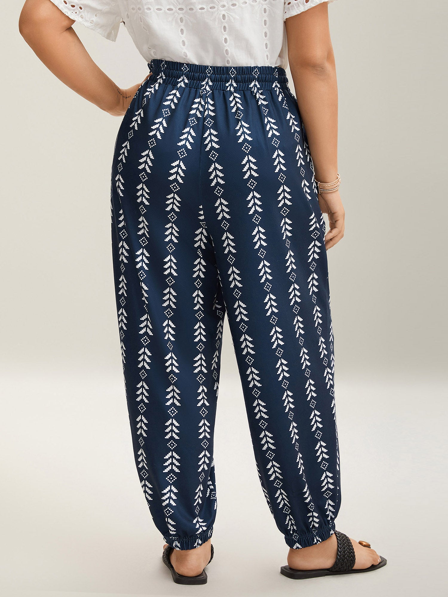 f5ba58f7-368e-4424-be2f-5e2f55b0e76e