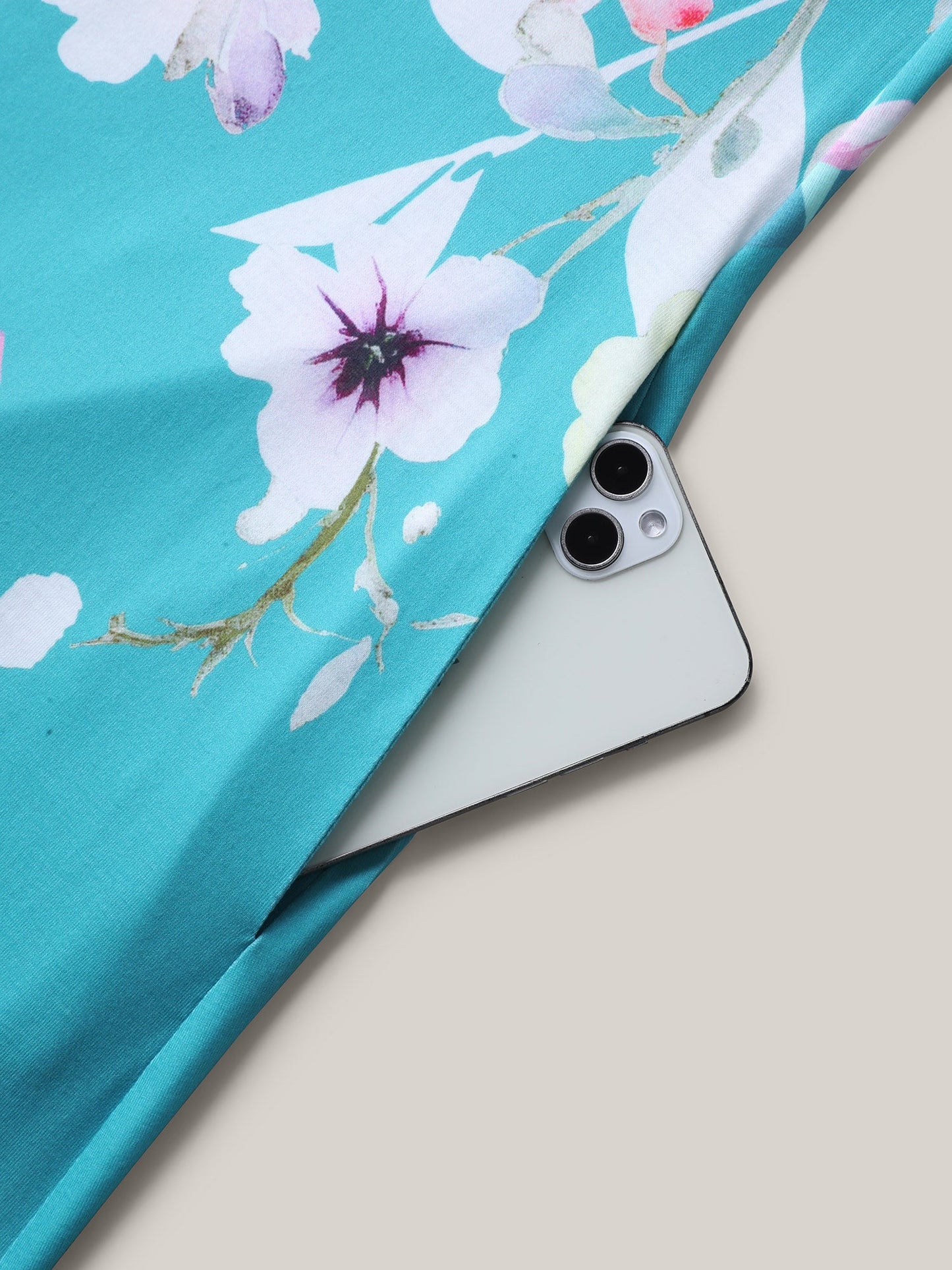 f8e60b7f-26c4-4c97-afdf-a2aaf2c52707