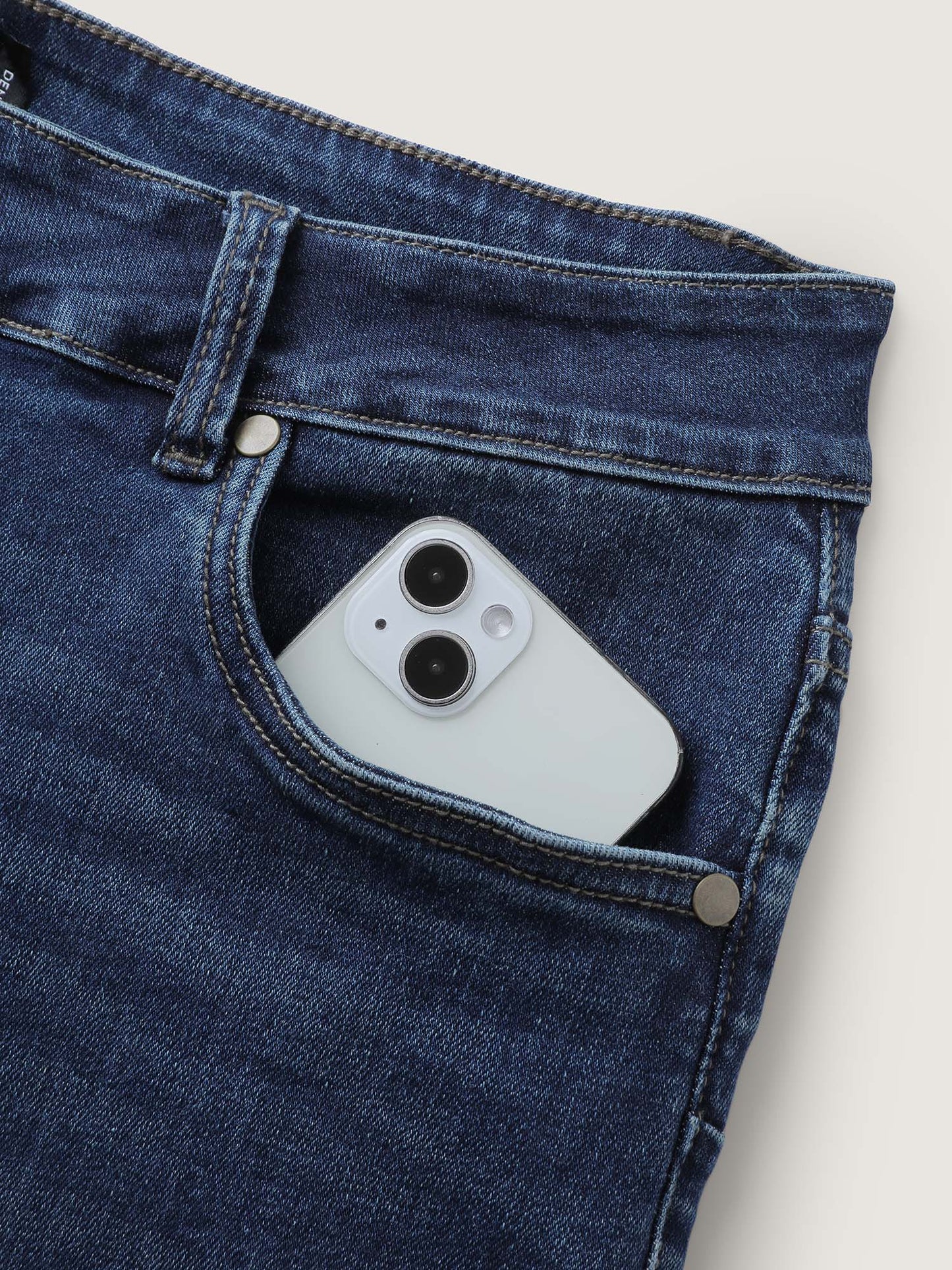 4db6144d-883d-43ea-81a7-c4f2b9013fde