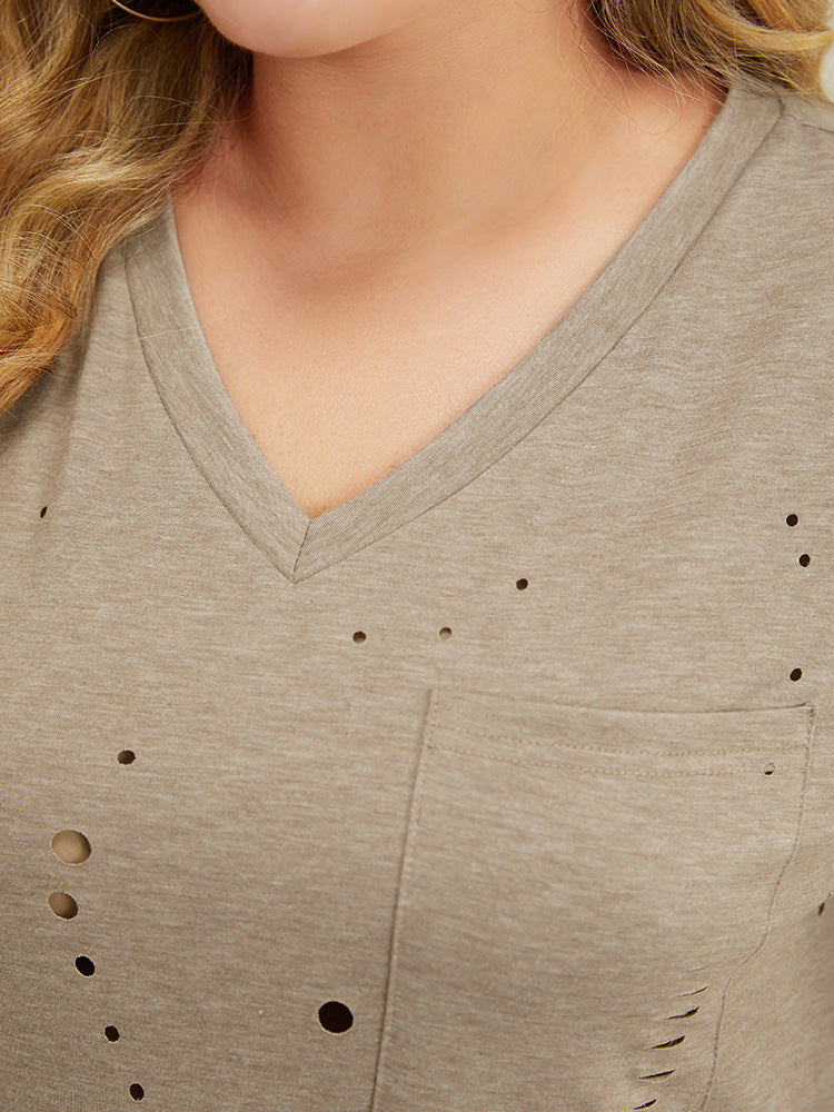 Solid Distressed Detail Pocket T-shirt