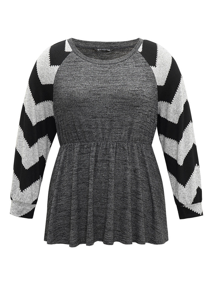 Geometric Raglan Sleeve Raglan Sleeve T-shirt