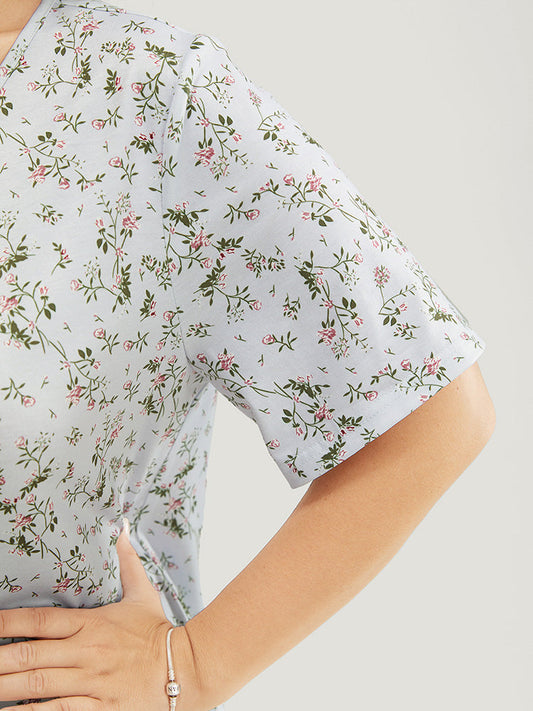 Ditsy Floral V Neck Knotted Front T-shirt