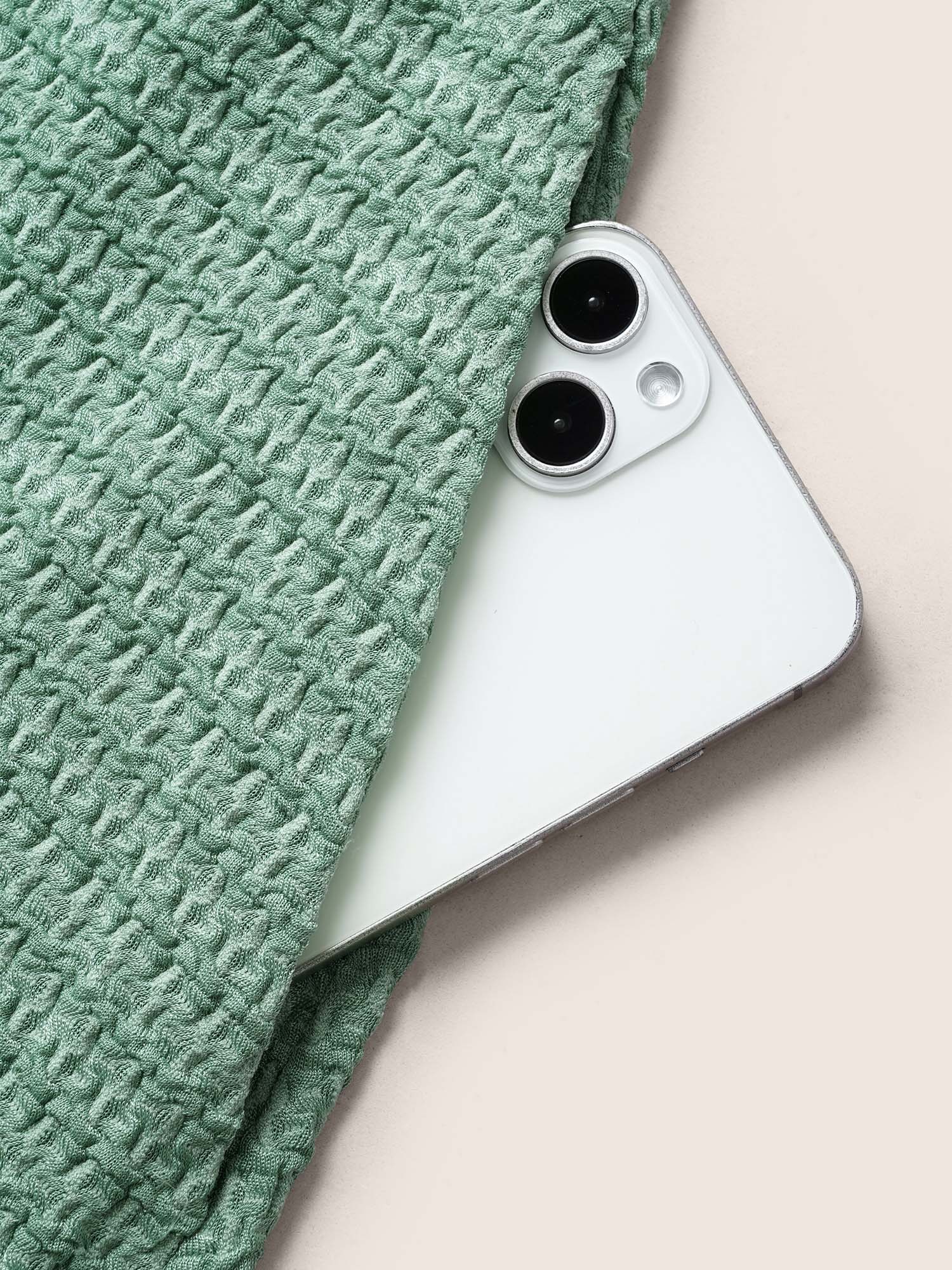 c040fe01-dec7-419c-9cd7-d2c83ddfbd6c