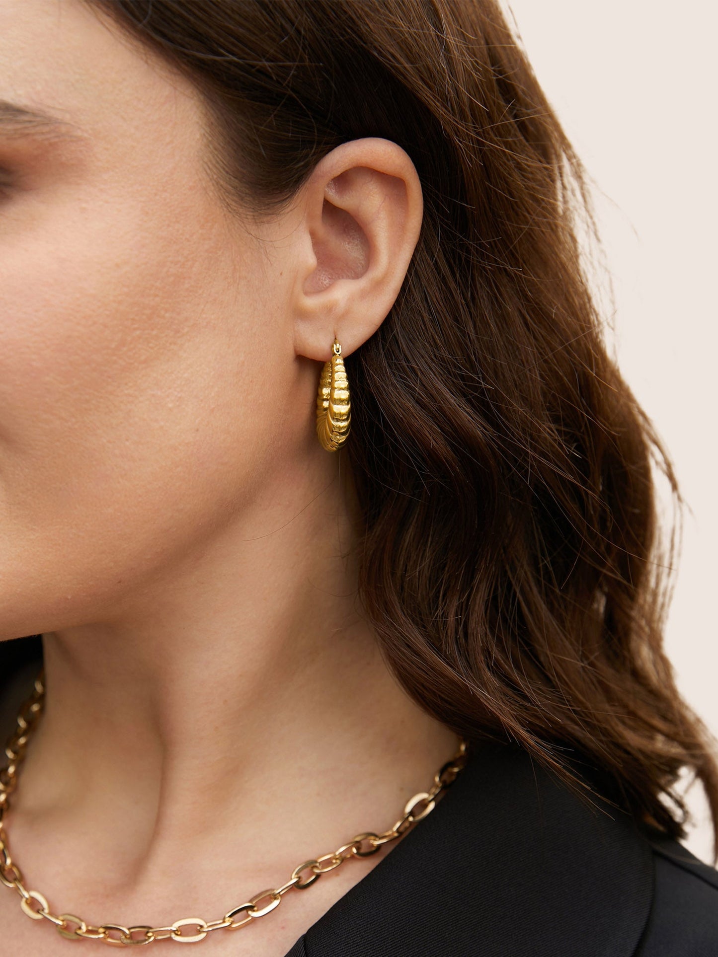 6933b7ea-05af-48aa-9037-926cb88d06dd