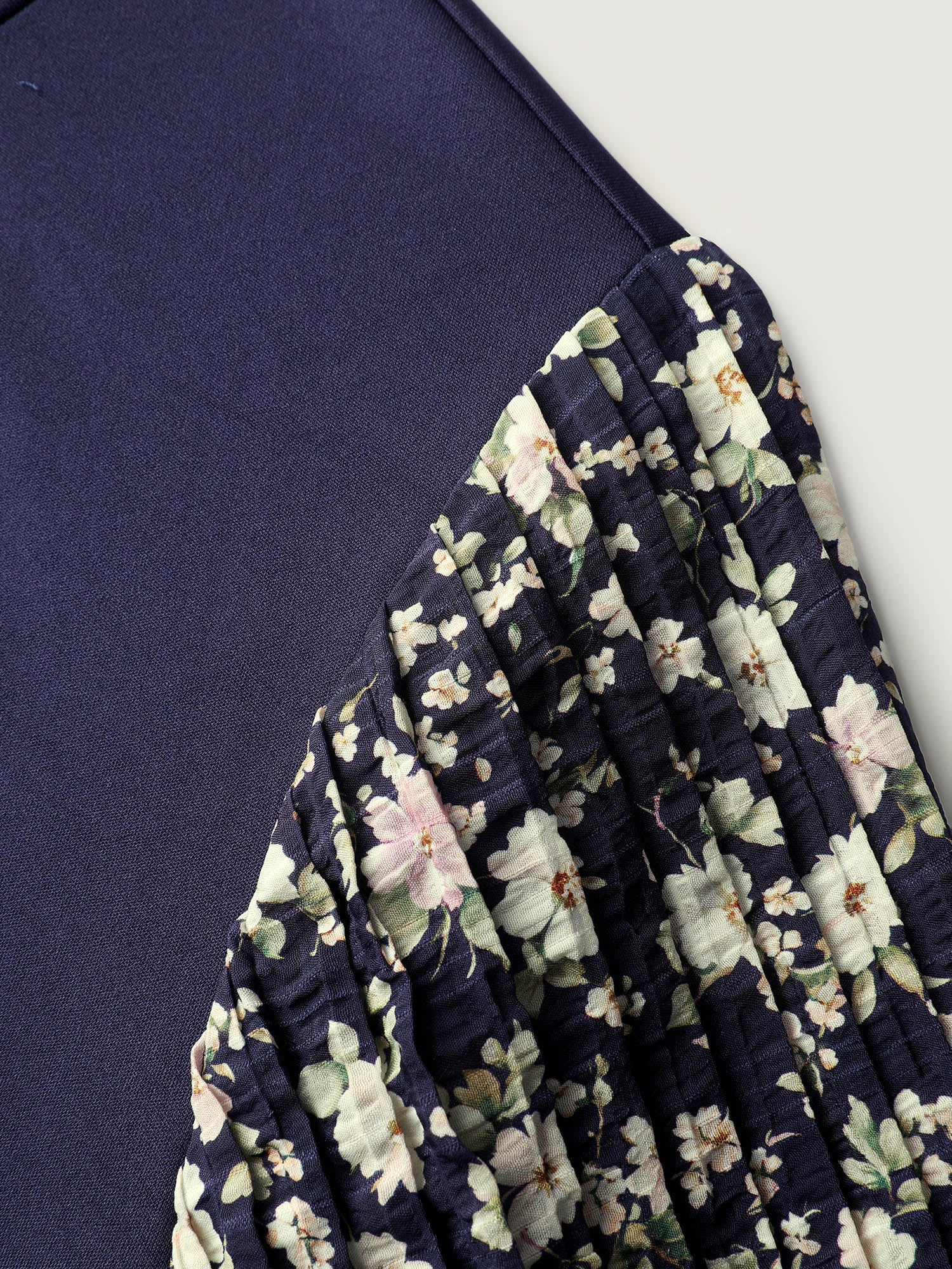 ae4ce83b-43c5-4dc5-8f71-0347bb5a72be