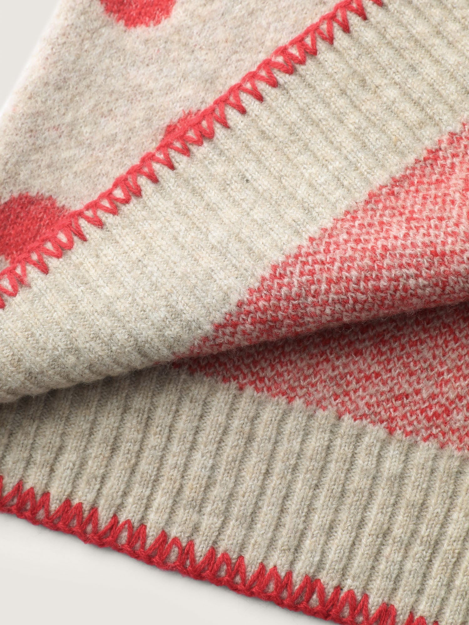 09f1893f-f83e-4df9-84e8-46c21ece4e88