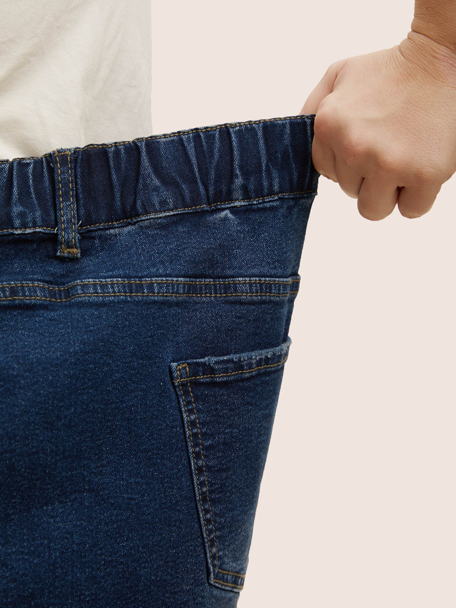 a02176db-6f2a-4b03-aa48-b9548e5bd48a