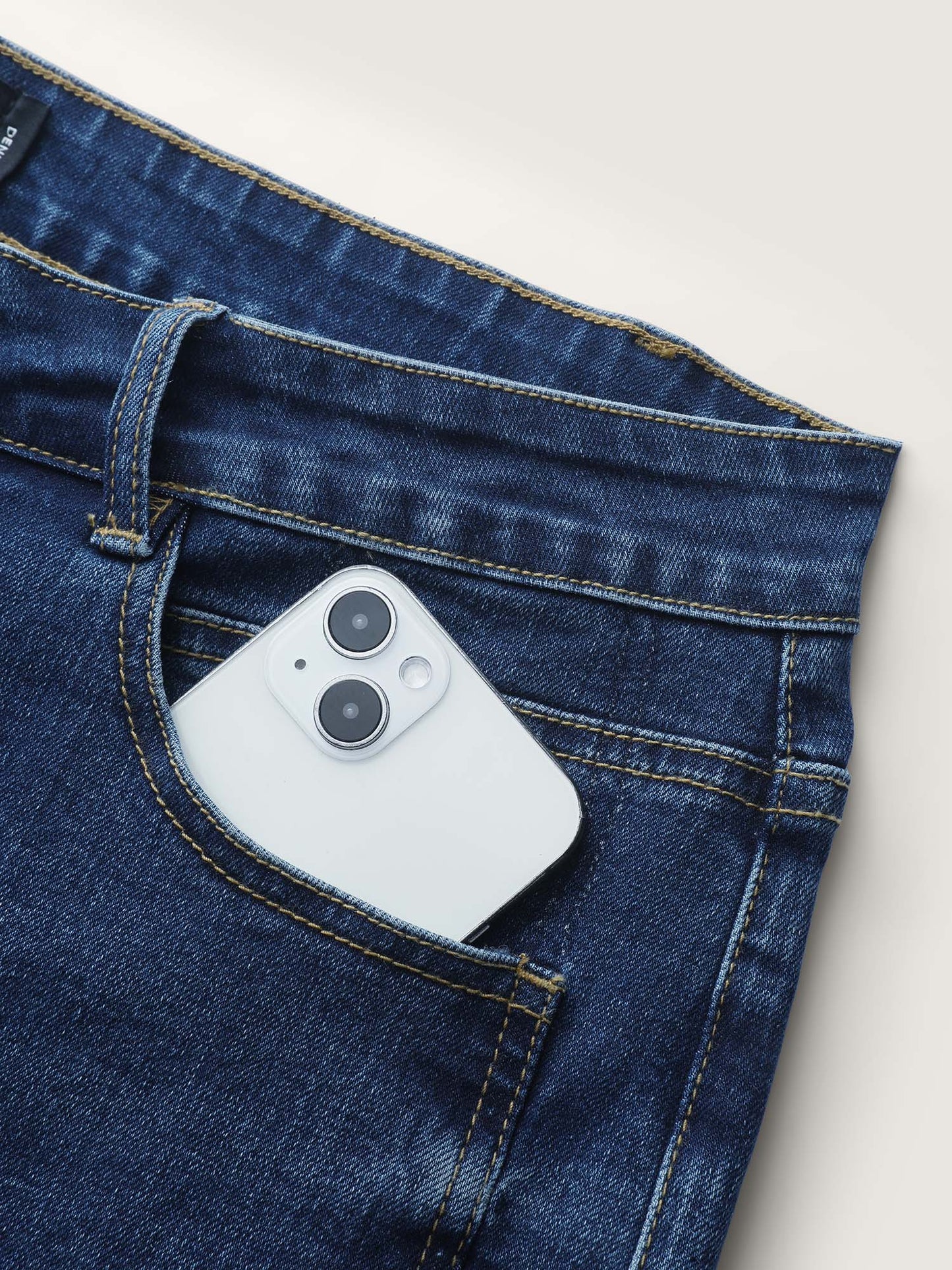 c2b3384f-7261-4432-8336-19d0356623d9