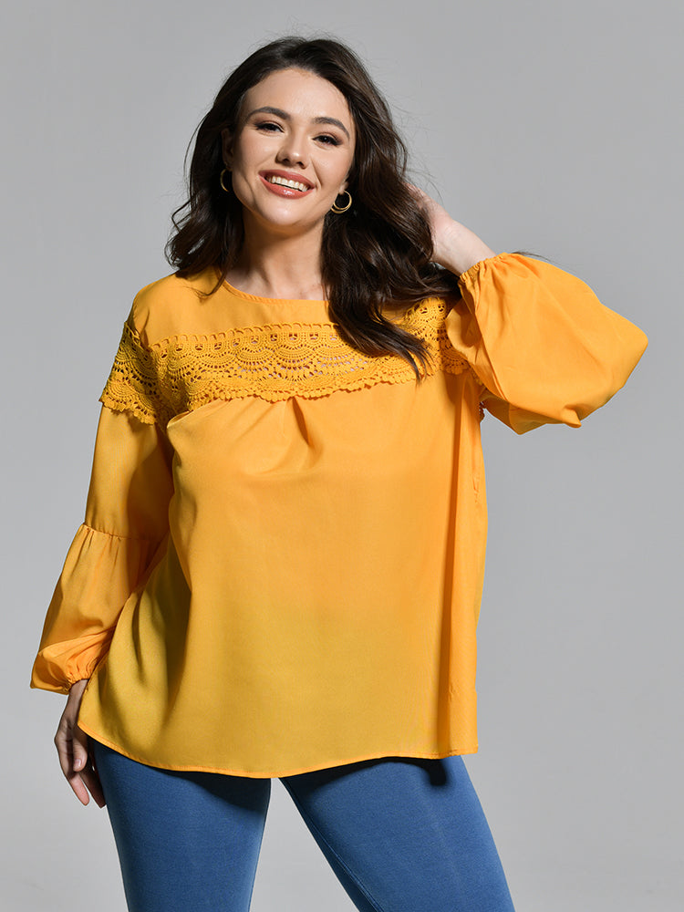 Keyhole Back Guipure Top