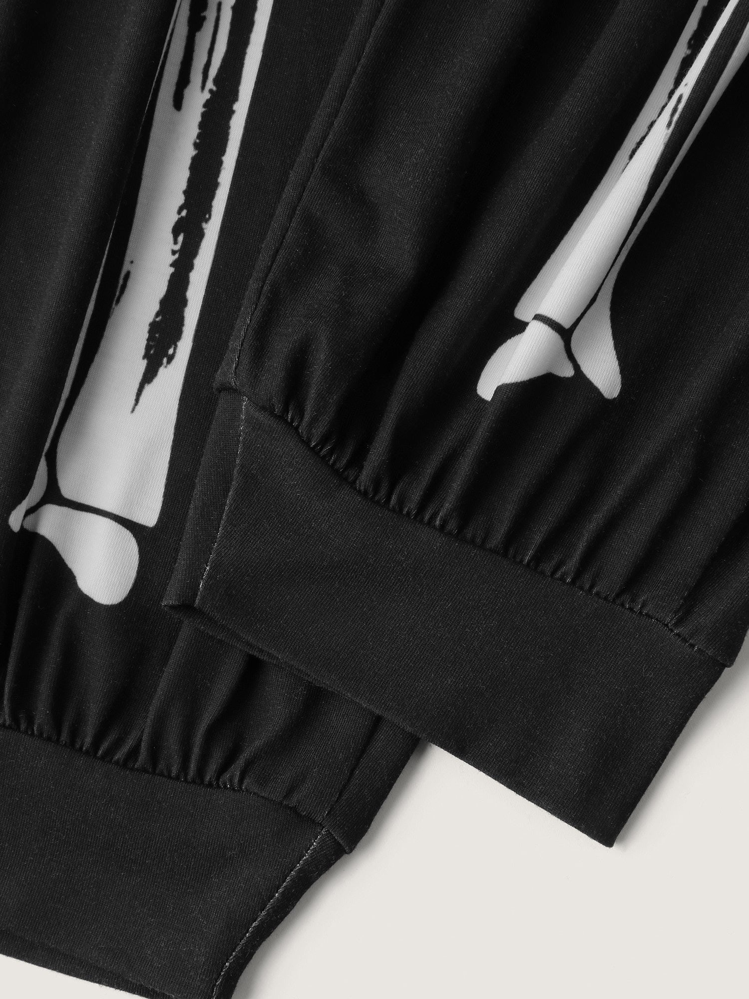 fcf57ba7-0b3d-48ad-884c-a33aee5b0615