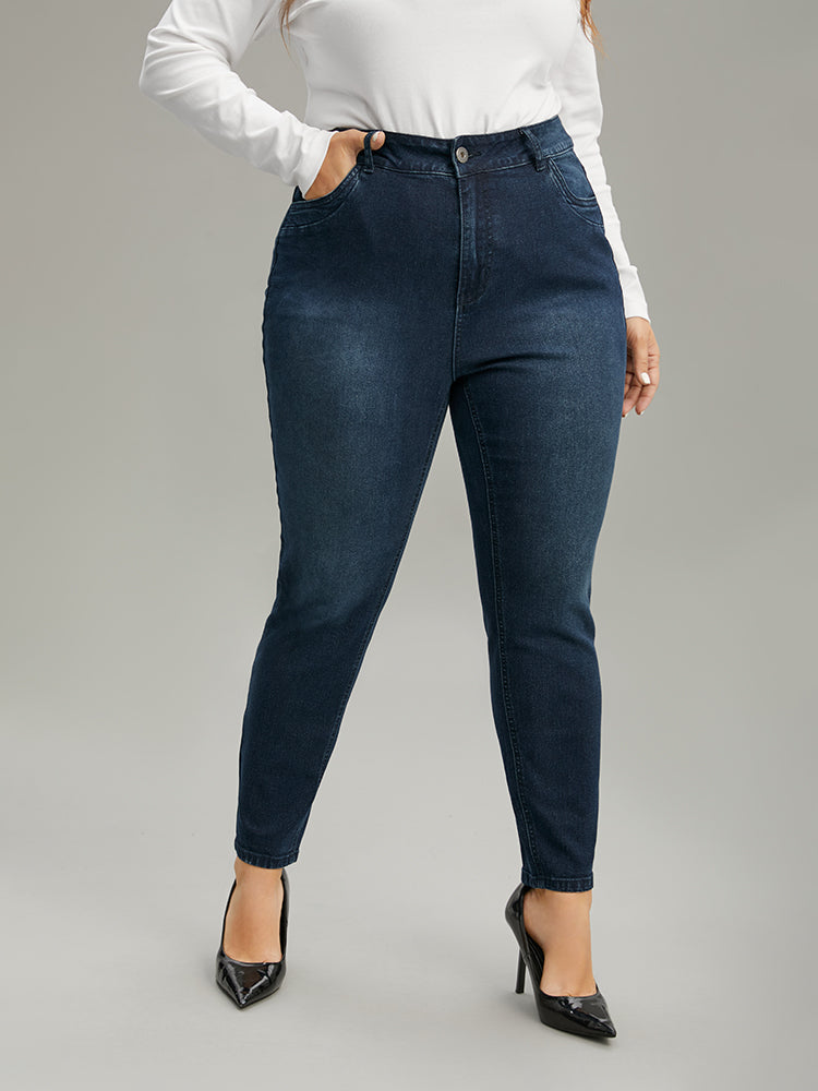 a1f763b8-7324-4748-a8f3-e6df5d69f13b