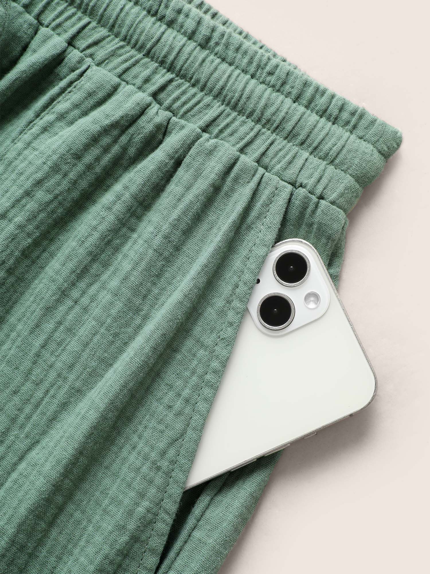 b8f72eb9-82dd-45b2-b902-feb2e6a385f4