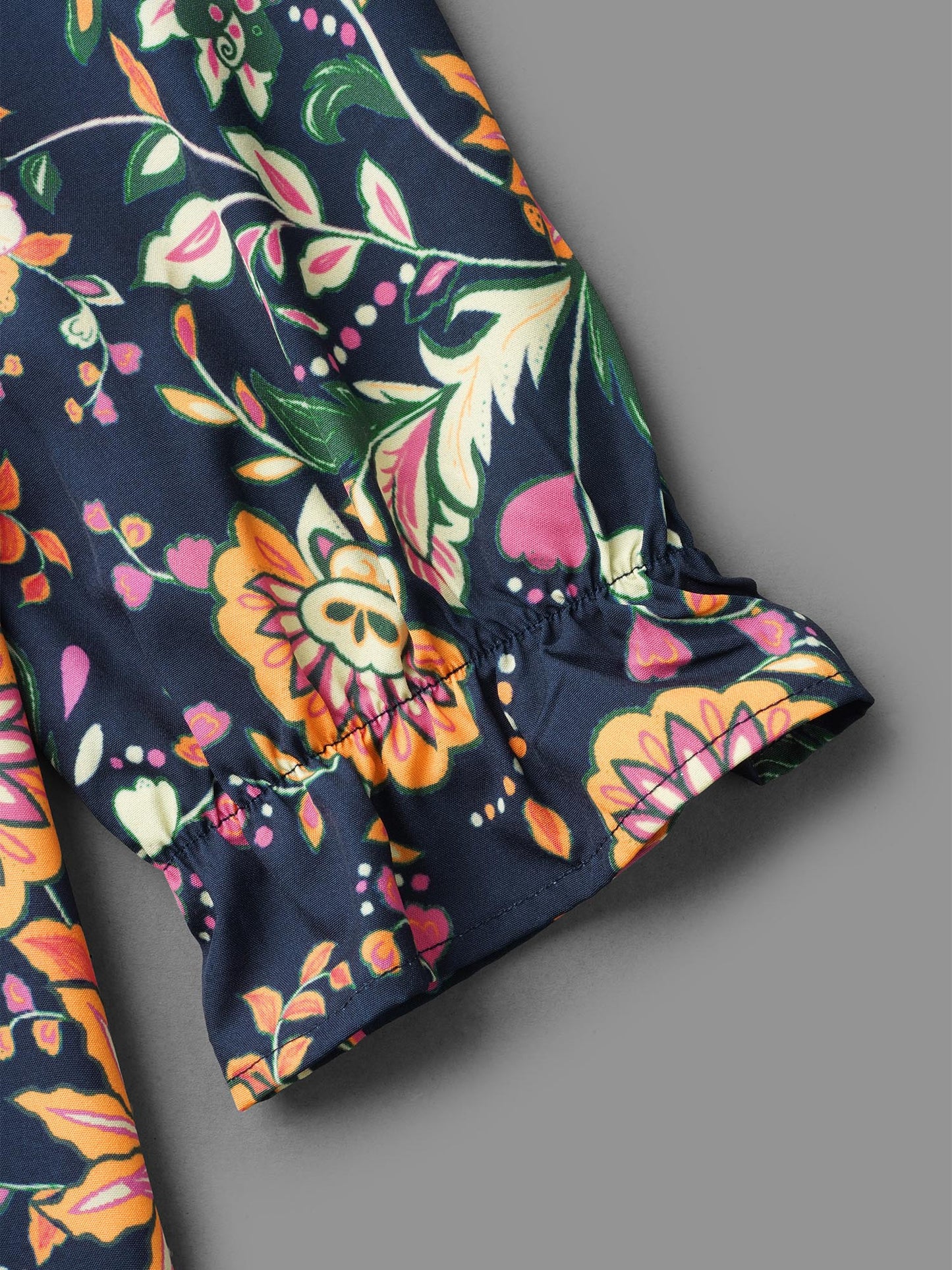 fb06a483-d195-4a26-95ef-8e5de8cfa319