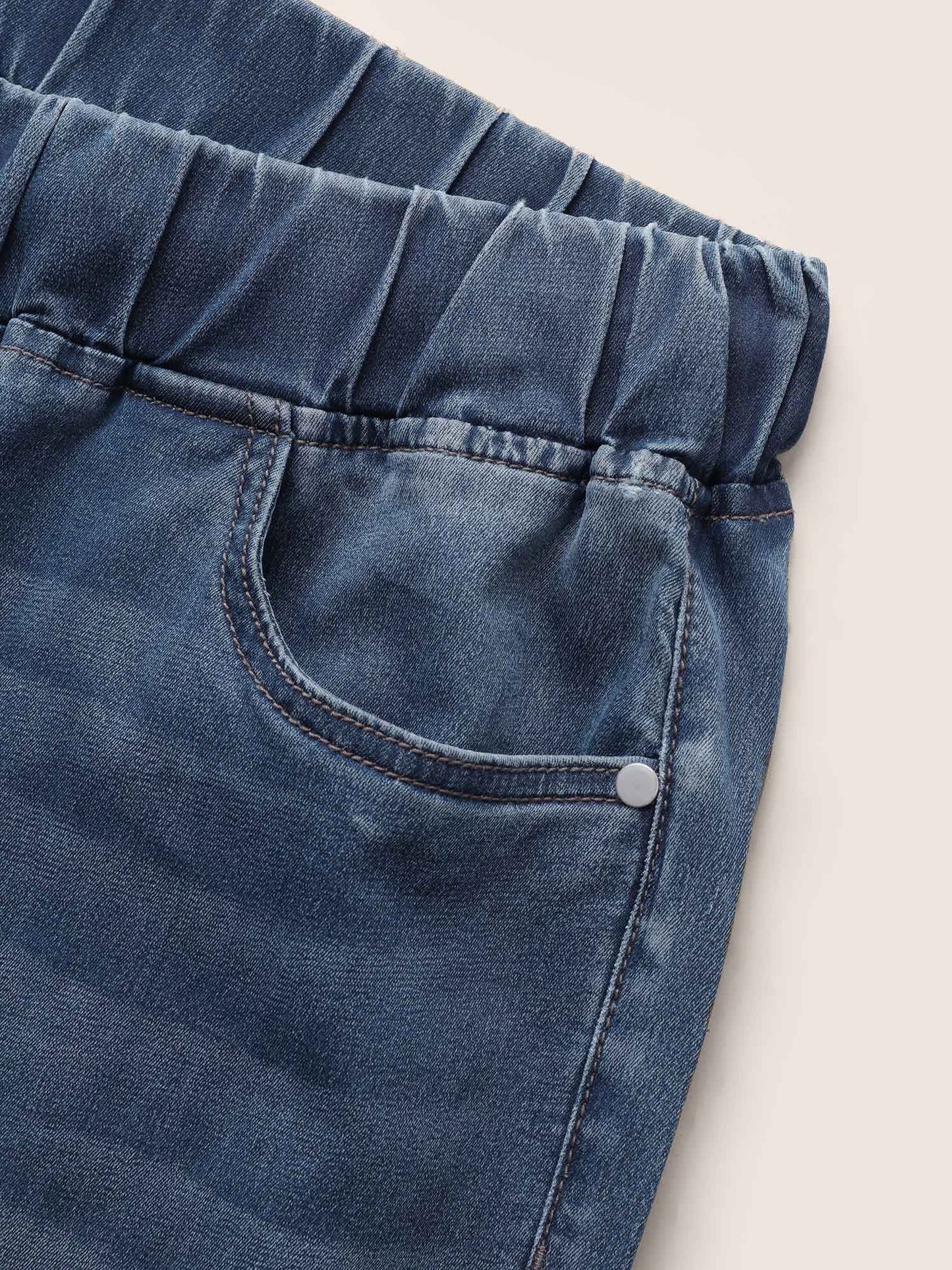 b85664e4-4a73-4db3-8f45-be341ee6d1a4