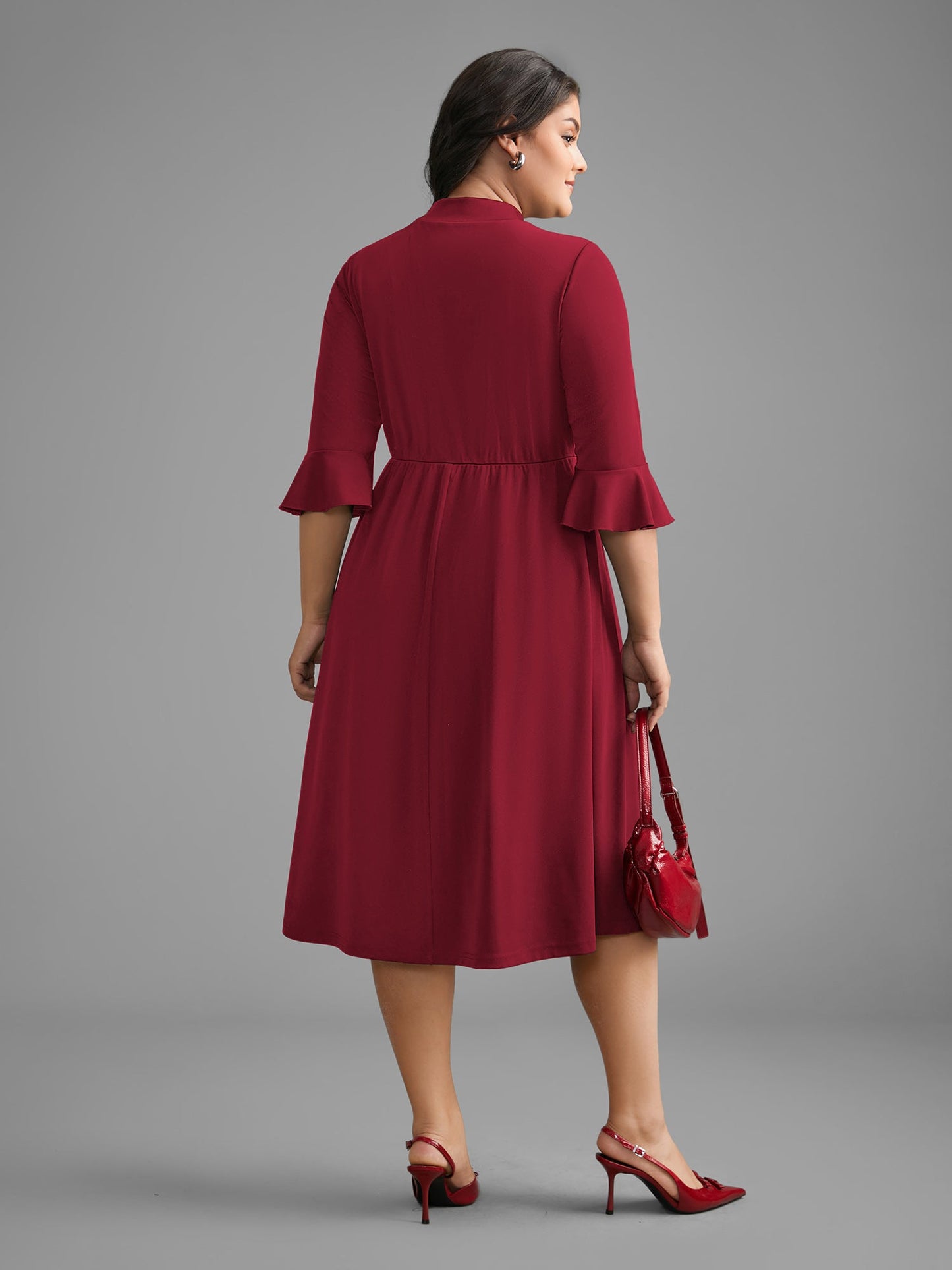 eeb948b4-0808-49d7-9890-5b8d18f15de1