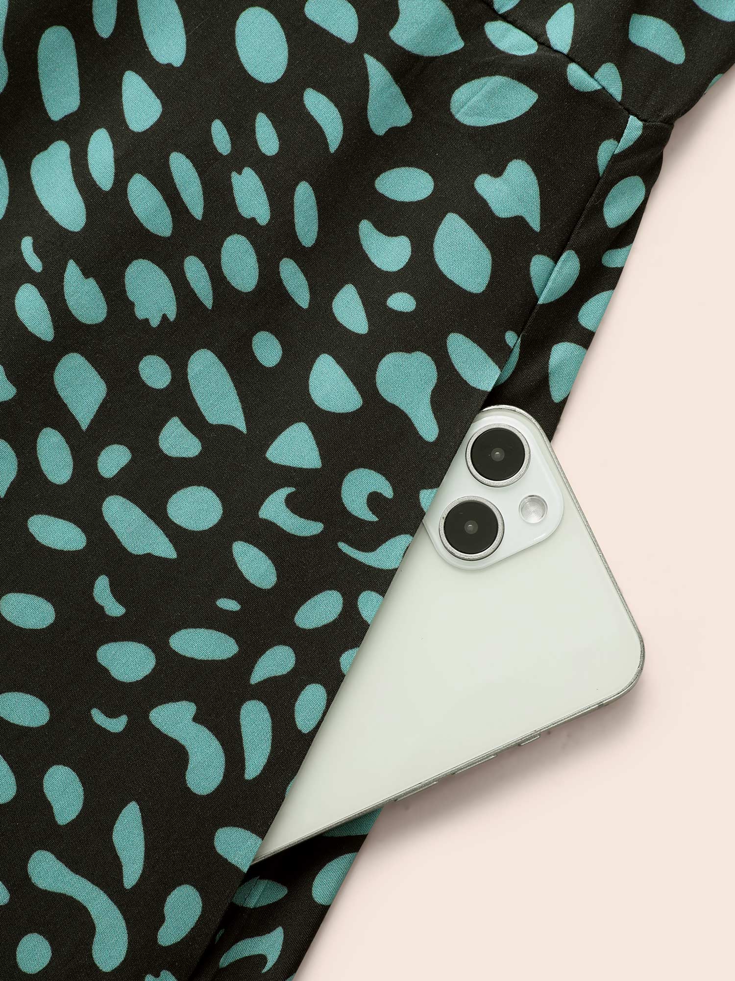 8b370d7a-4356-4750-9ec0-cf2f3b8962e9