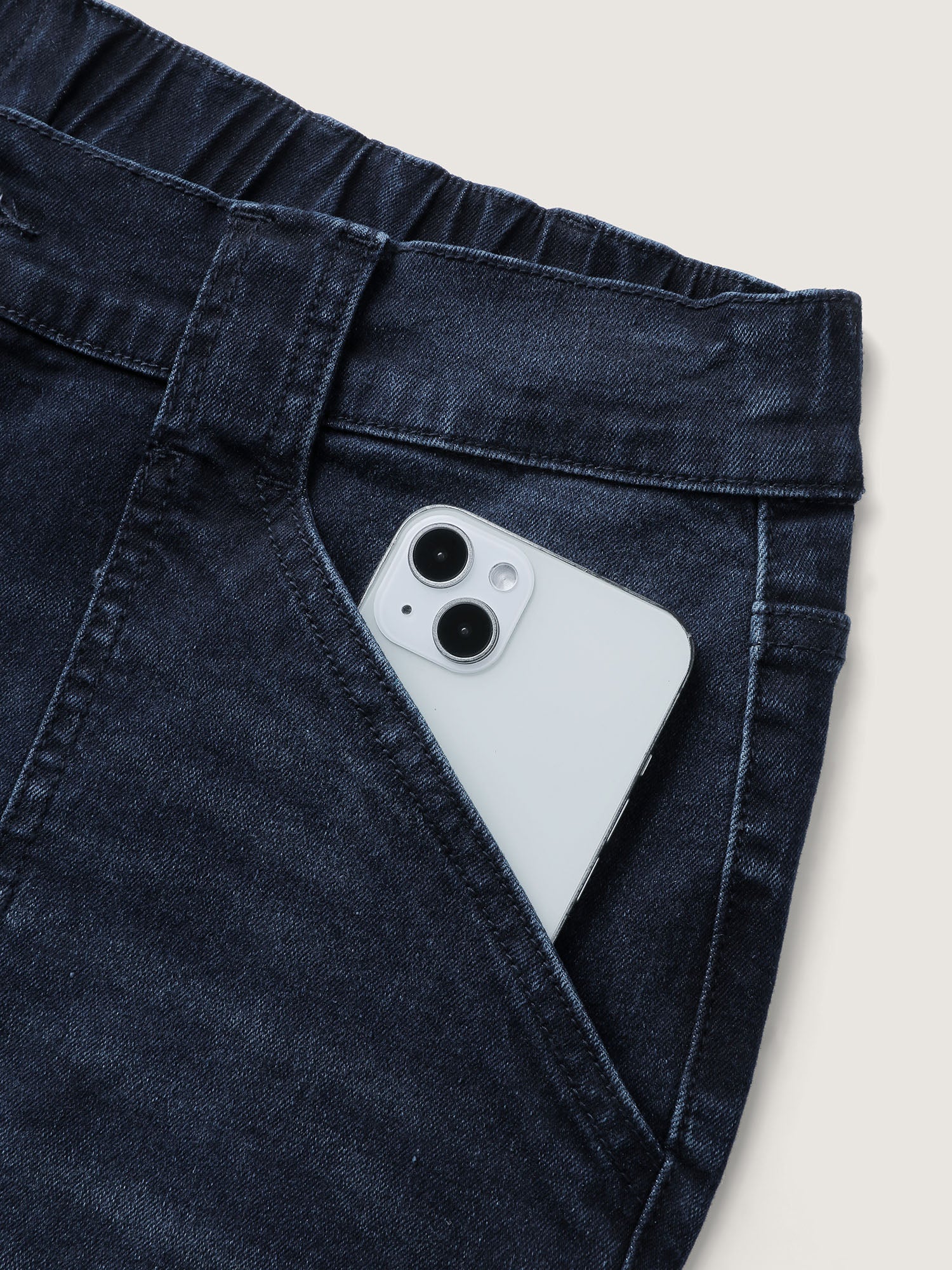 8a8b1204-6103-43e7-9933-3a3b0c8879a7