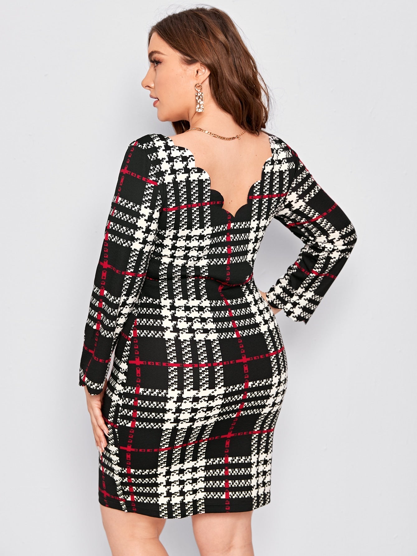 Scallop Edge Double V-neck Plaid Dress