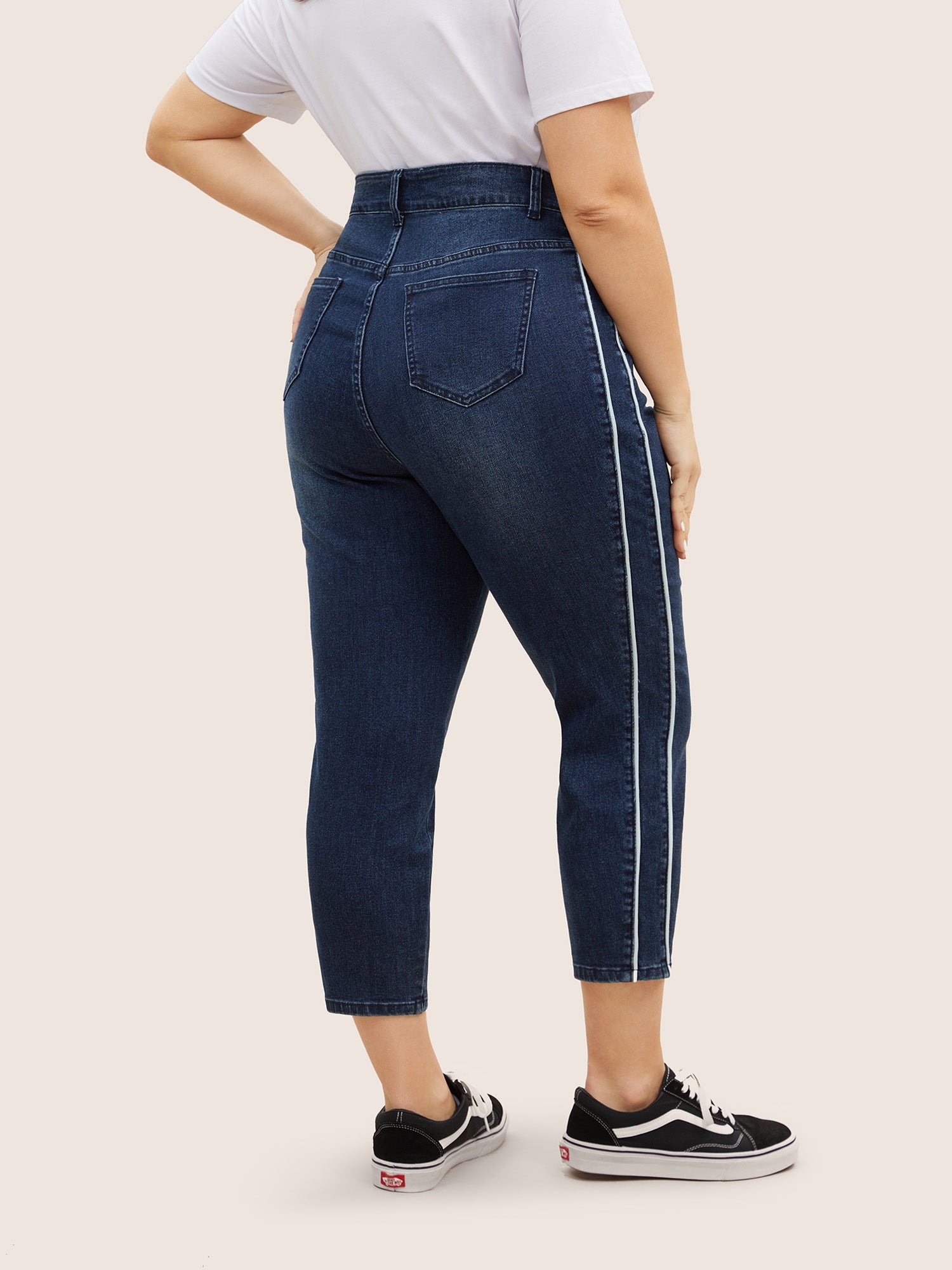 8b06a656-f4e9-4caa-ac93-e179c9cc8d11