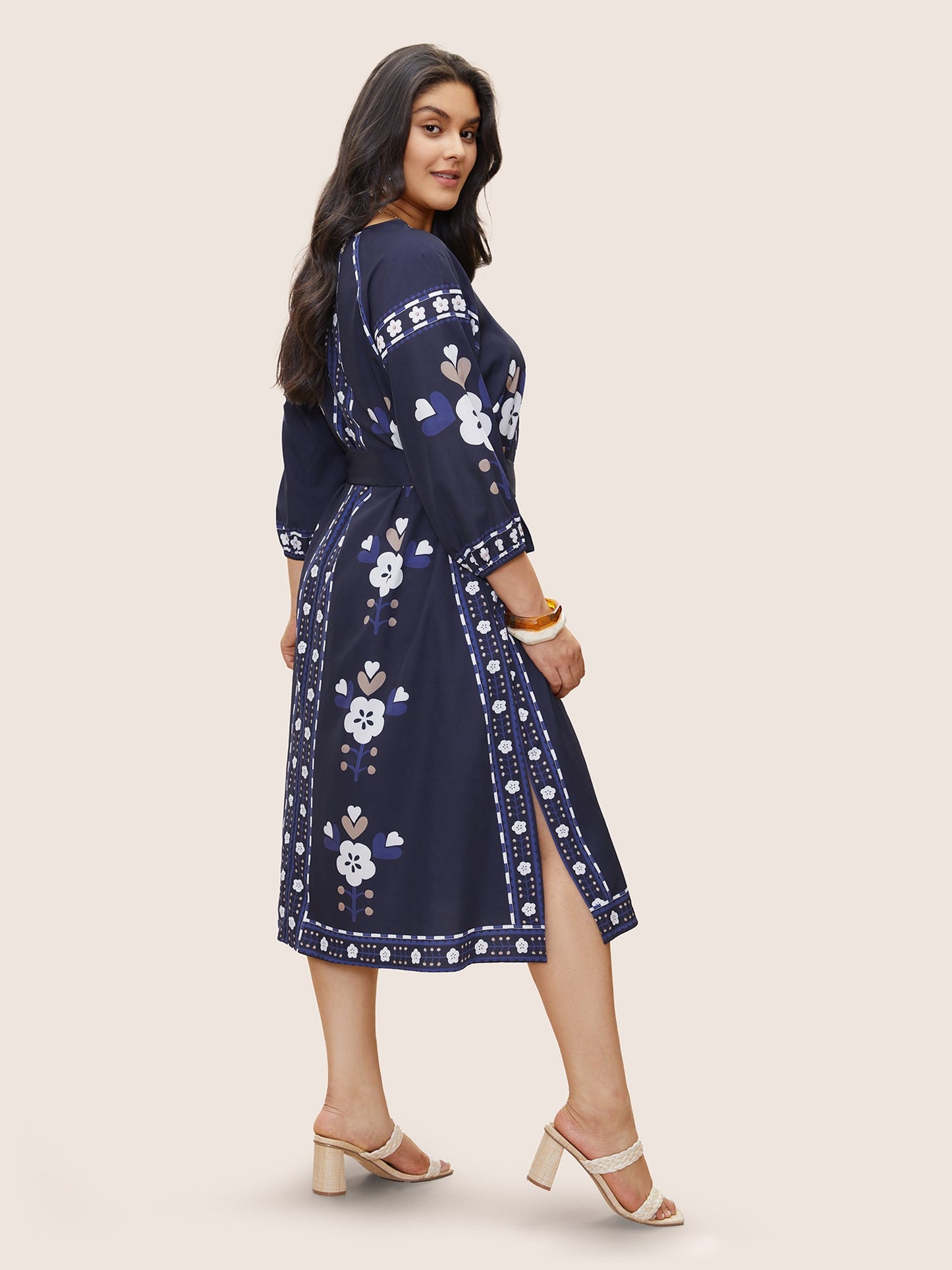 f13687d4-4589-4922-8fc7-adac1a3718d4