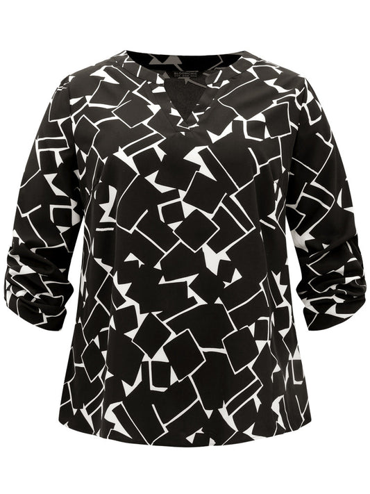 Geometric Notched Tab Sleeve Blouse