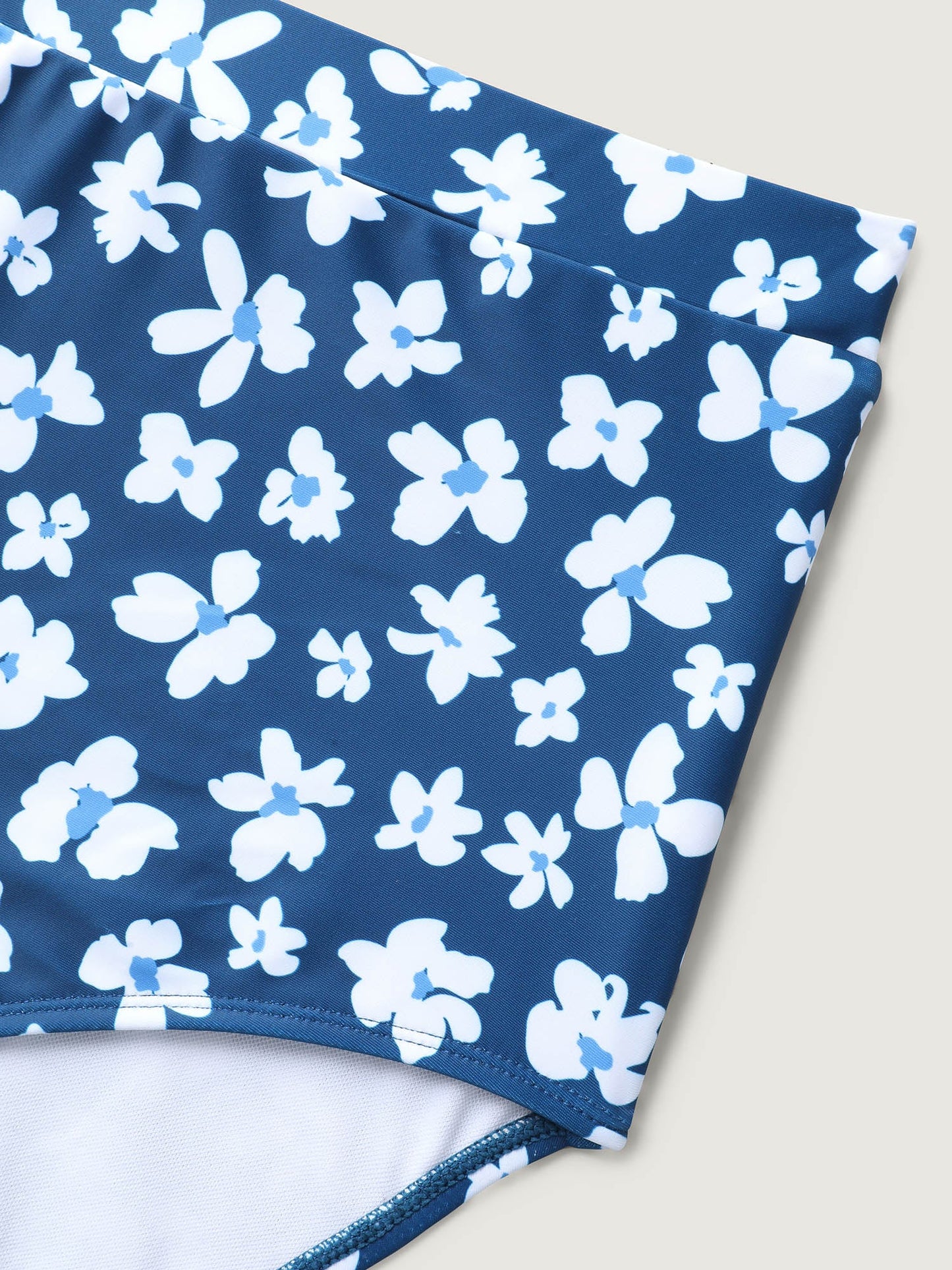 b63524a3-afb3-43e1-9db5-3deab929b521