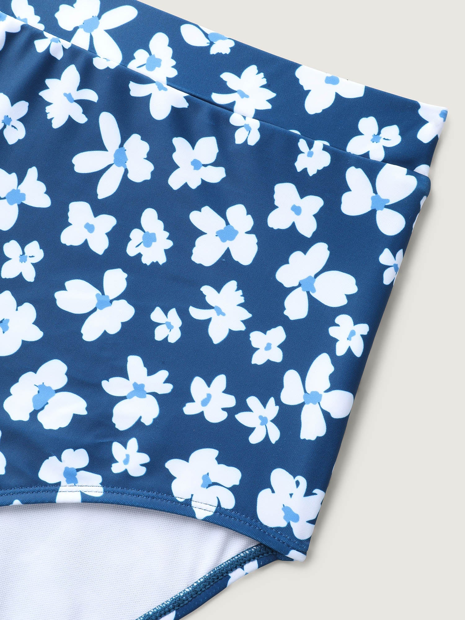 b63524a3-afb3-43e1-9db5-3deab929b521