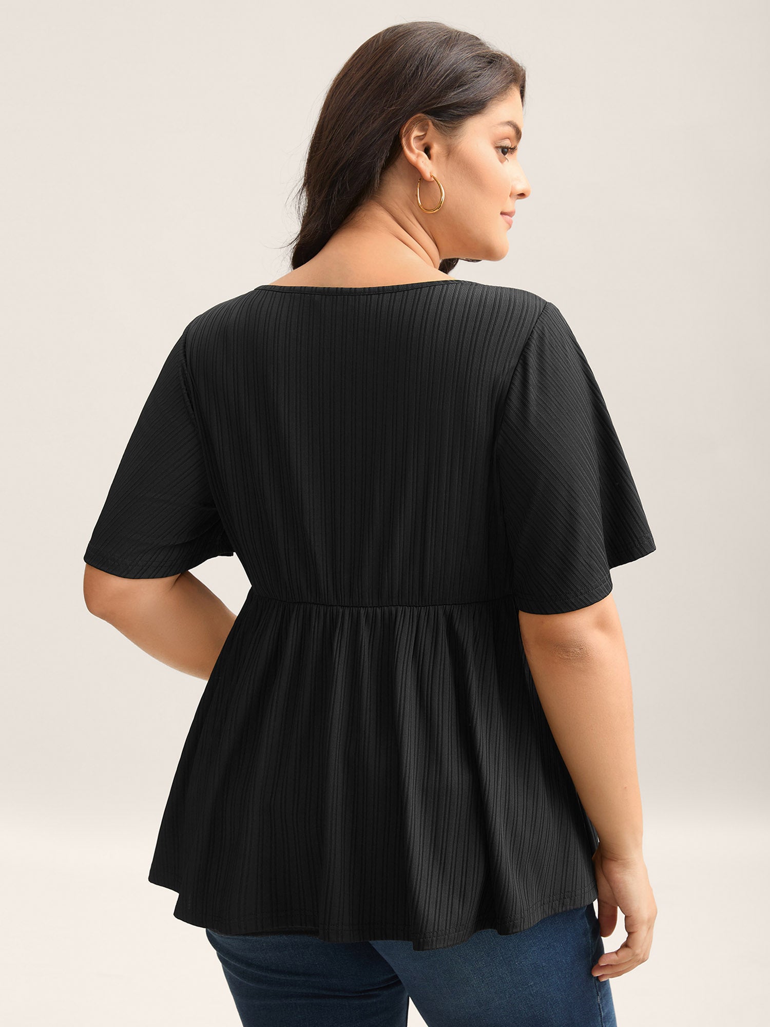 a6909559-d745-4f60-b736-8247eb90054e