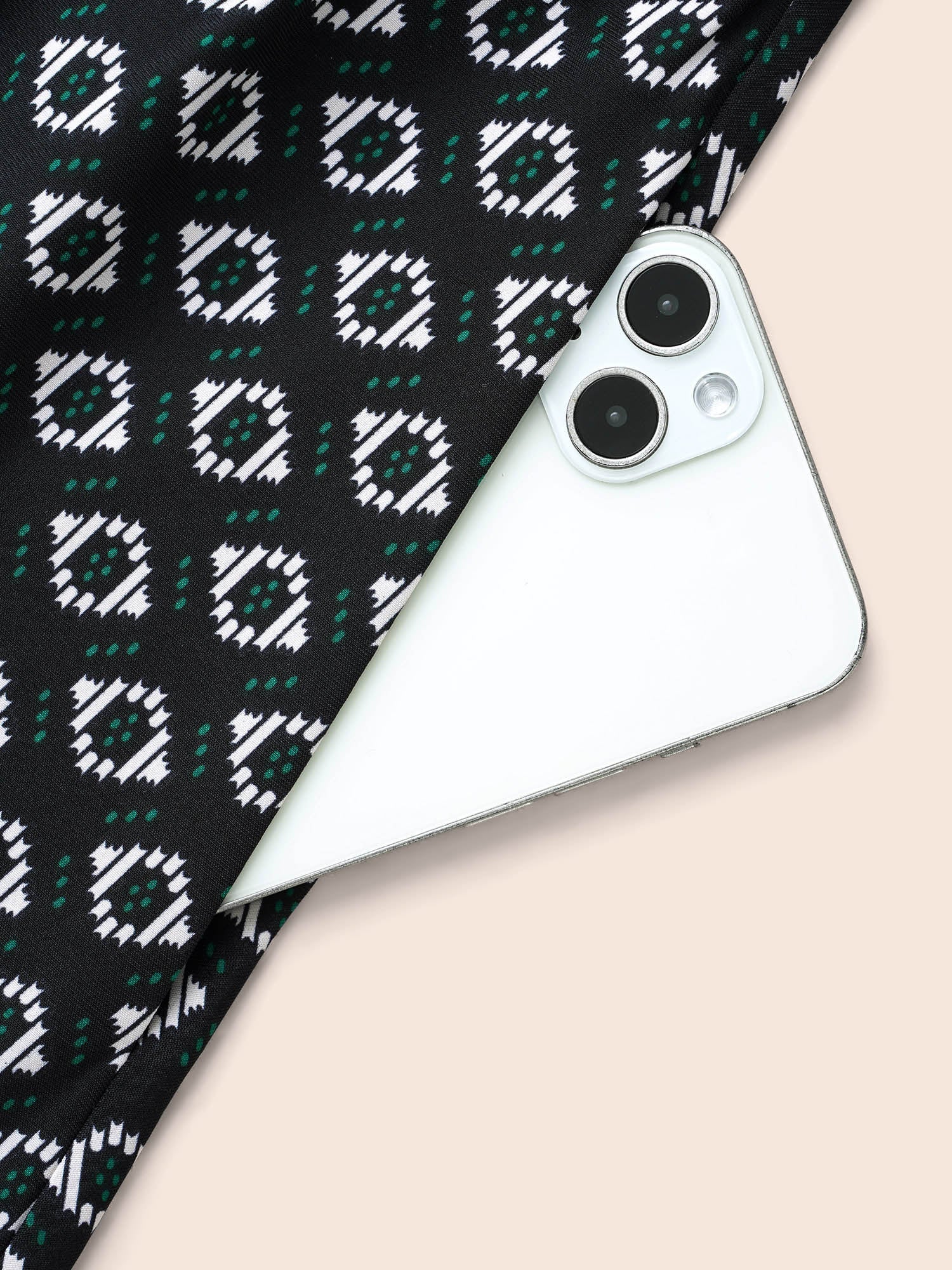 3fee338b-499f-4424-bdd7-f3633ef03737