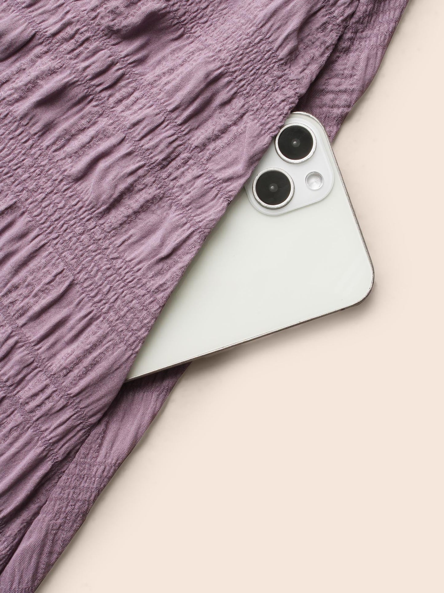 e1cc2591-3d1b-4837-82f6-12833632084a