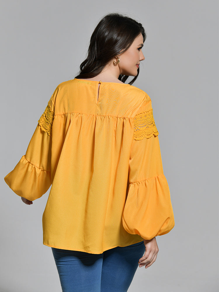 Keyhole Back Guipure Top